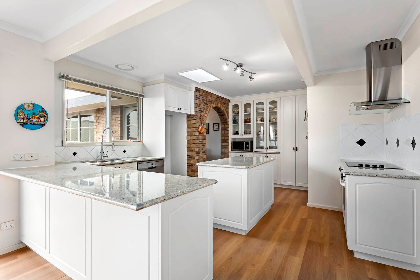 Property Gallery Thumbnail 2
