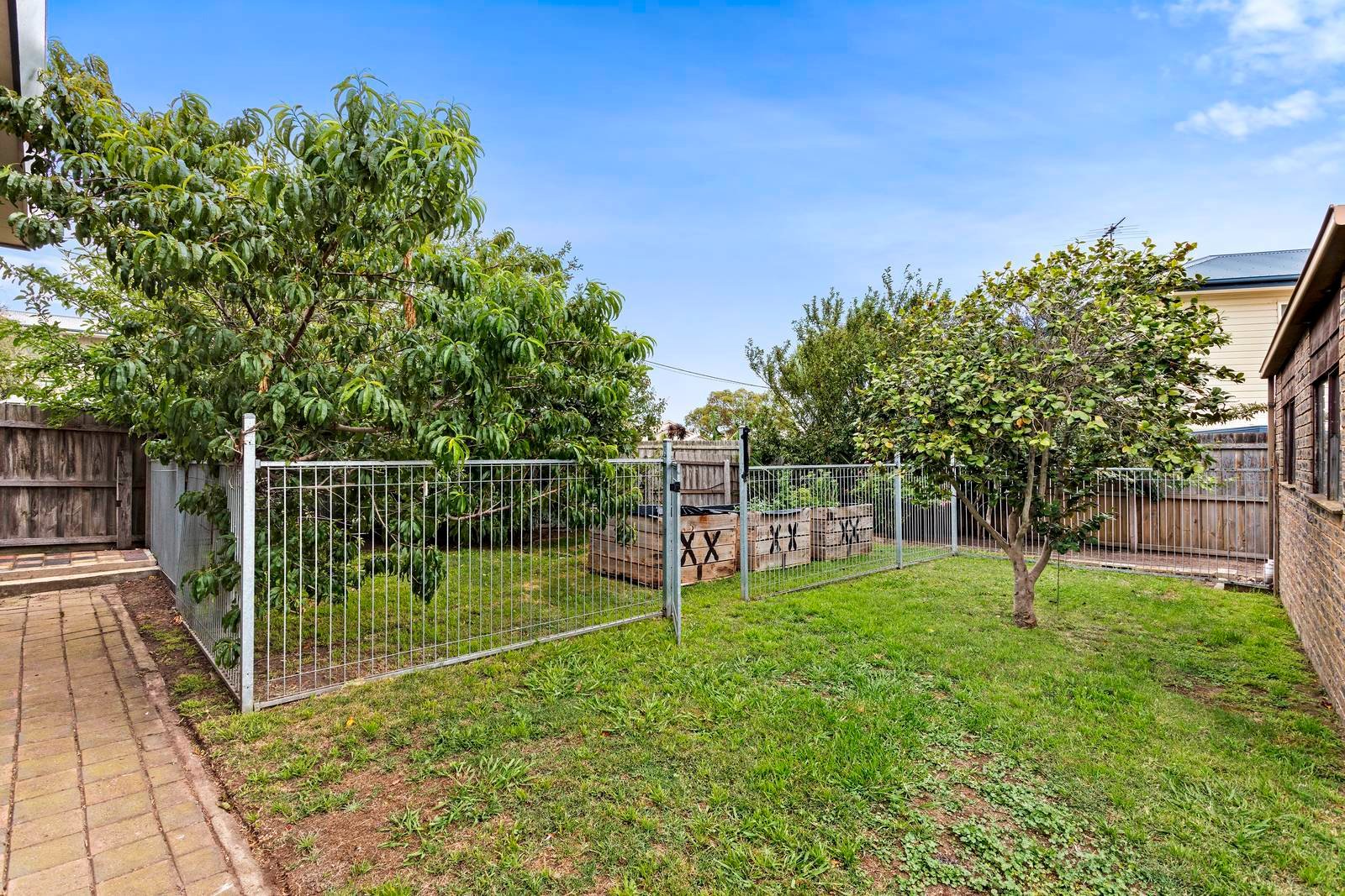 Property Gallery Thumbnail 12