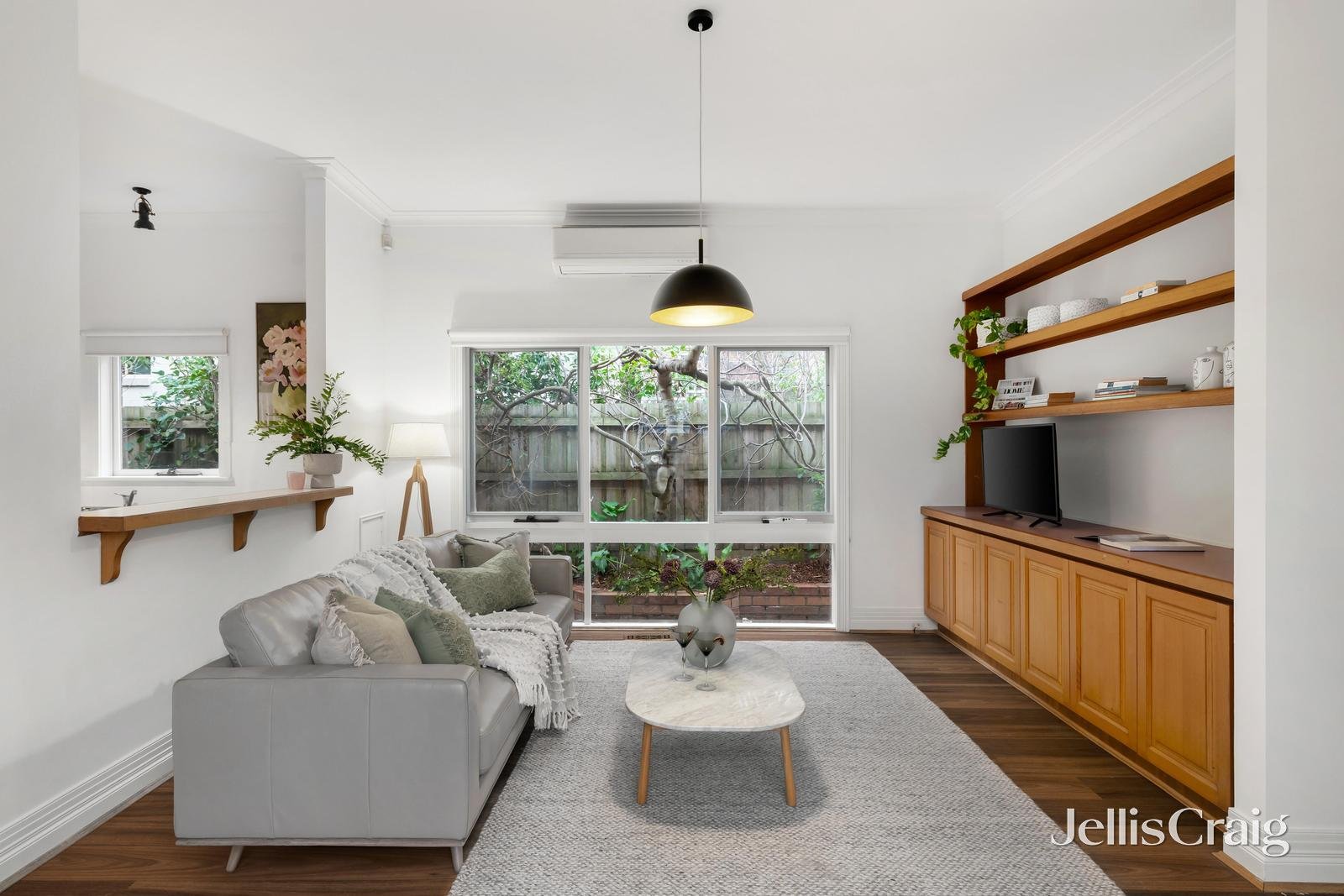 22 Daphne Street, Canterbury image 6