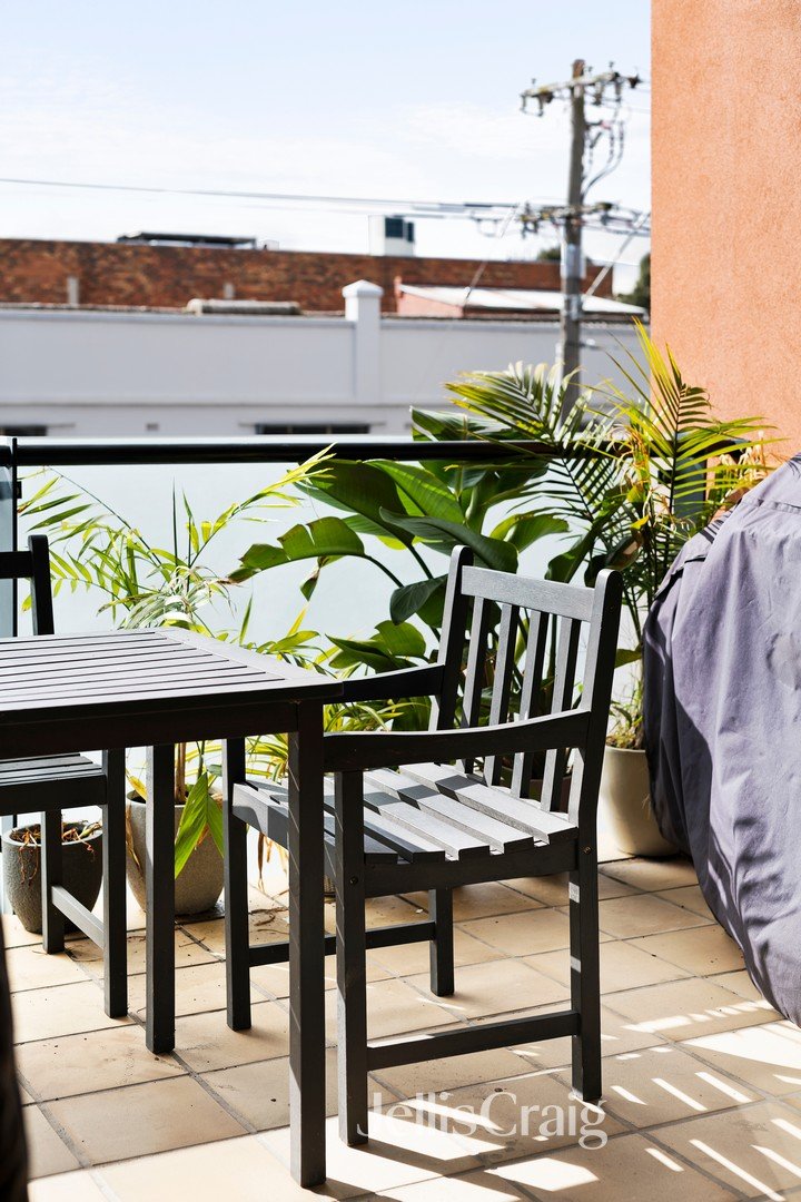 2/2 Davies Street, Brunswick image 15