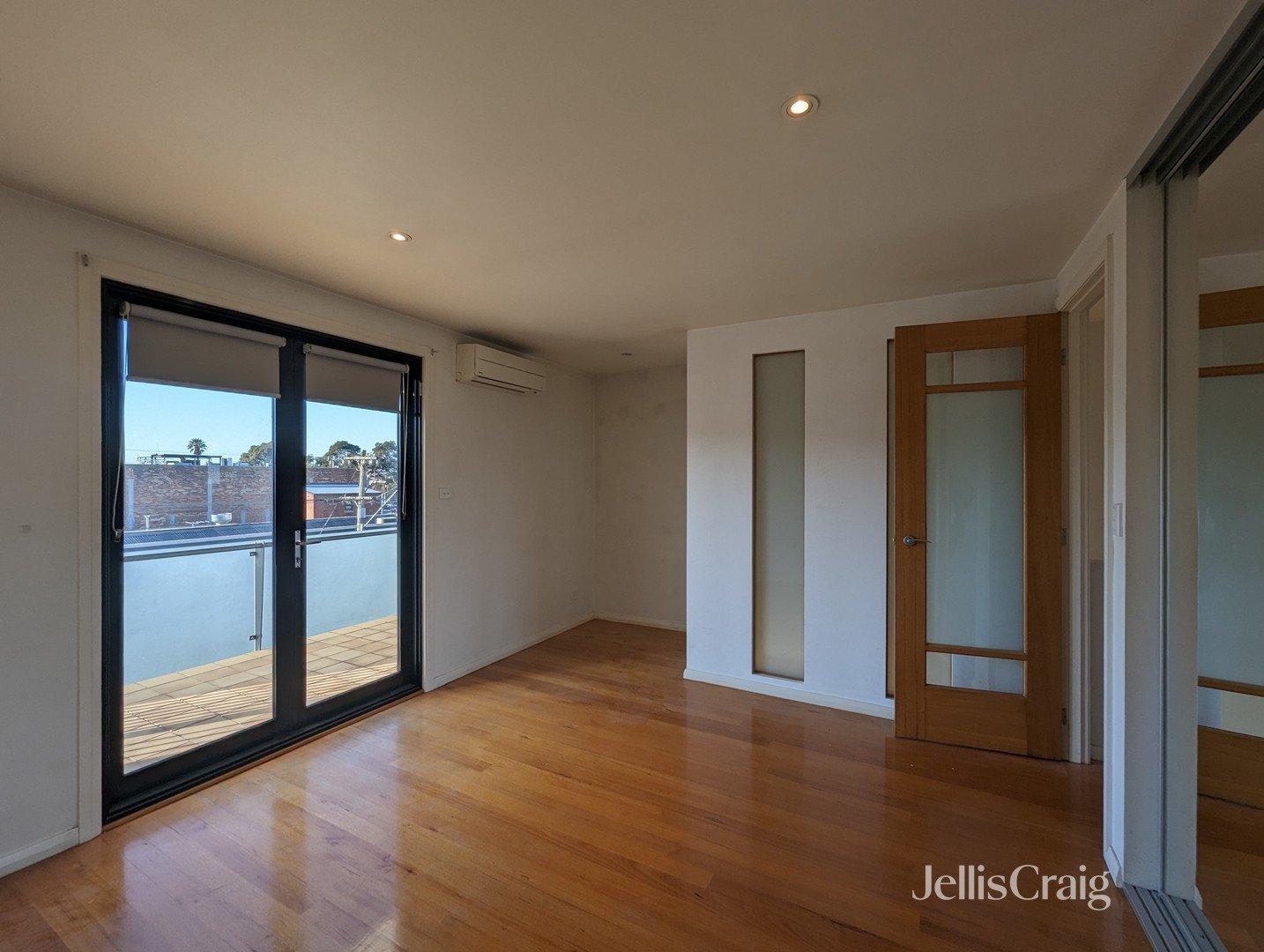 2/2 Davies Street, Brunswick image 7