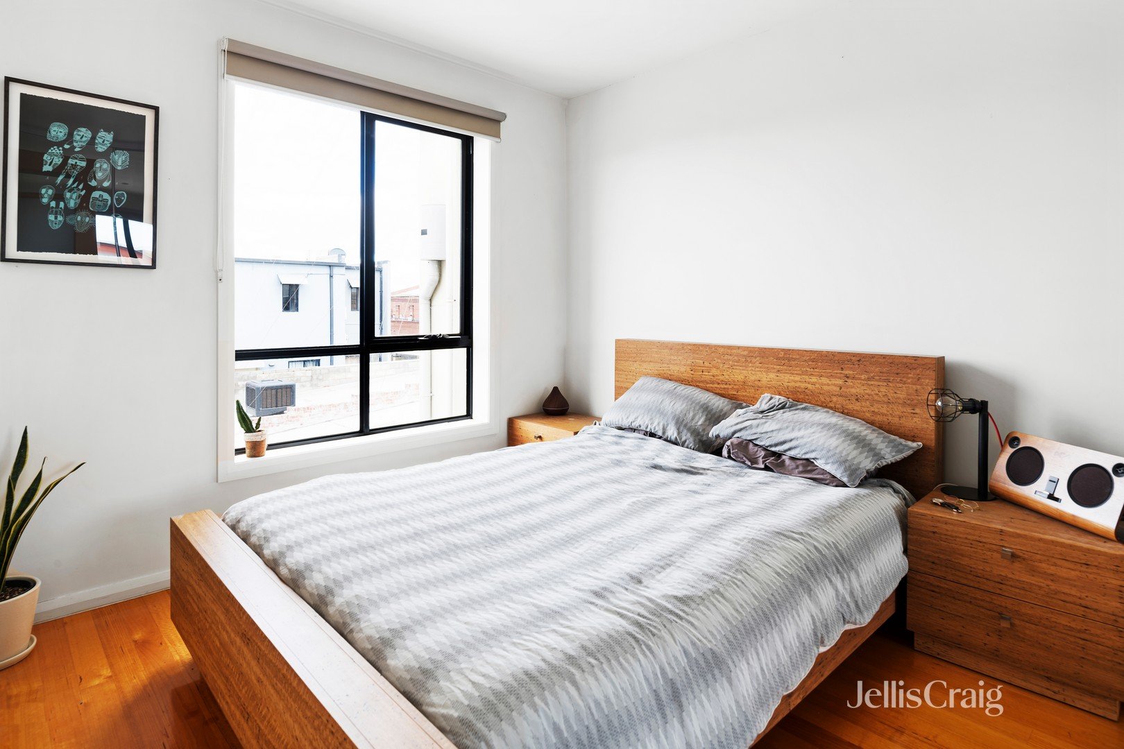 2/2 Davies Street, Brunswick image 5