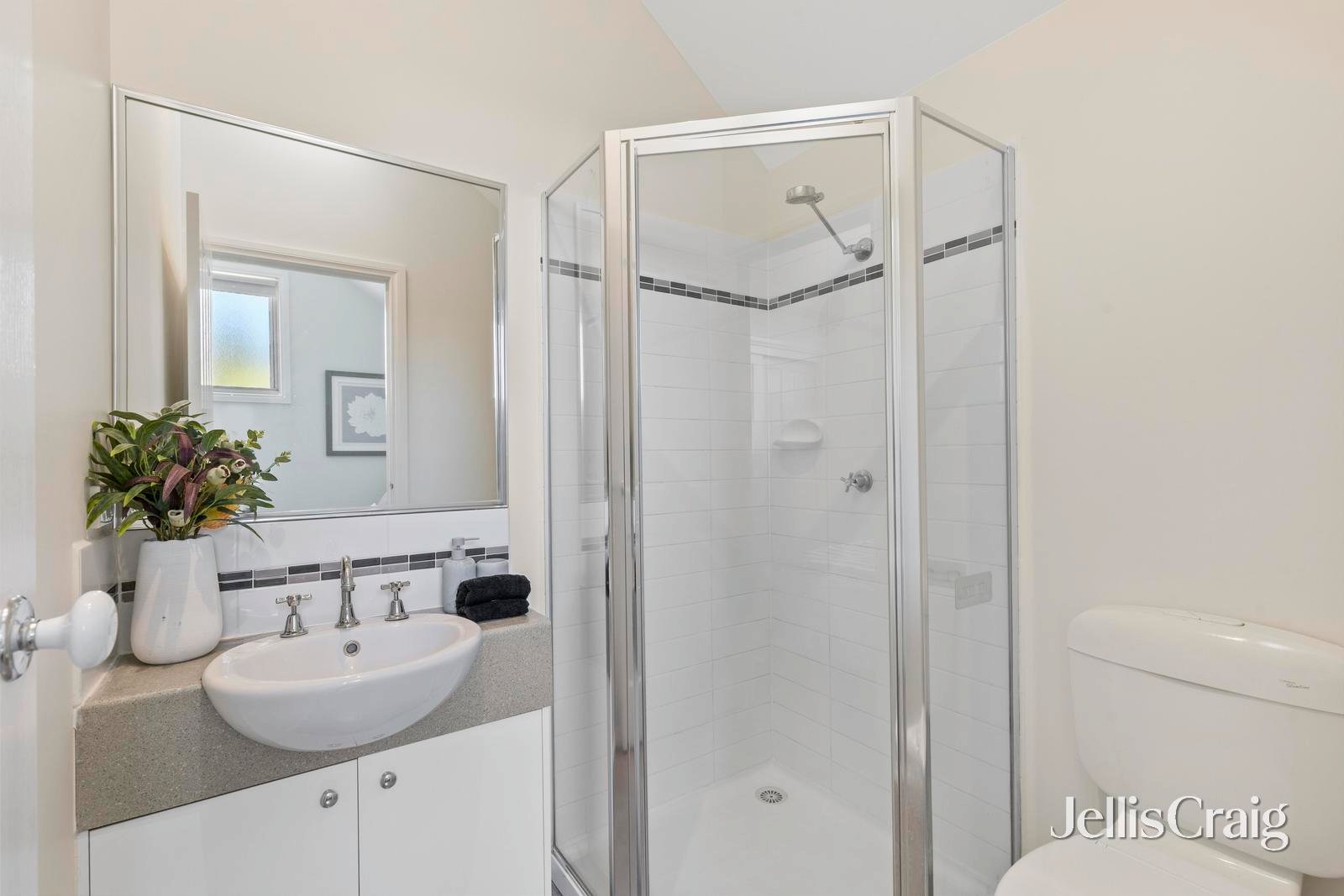 2/2 Dorgan Street, Mount&nbsp;Waverley image 9