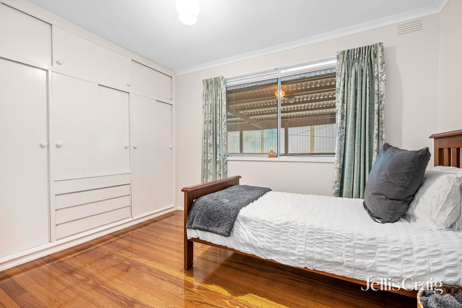 22 Dudley Street, Mitcham image 7