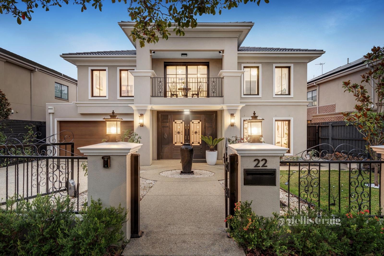 22 Durward Avenue, Glen Waverley image 1