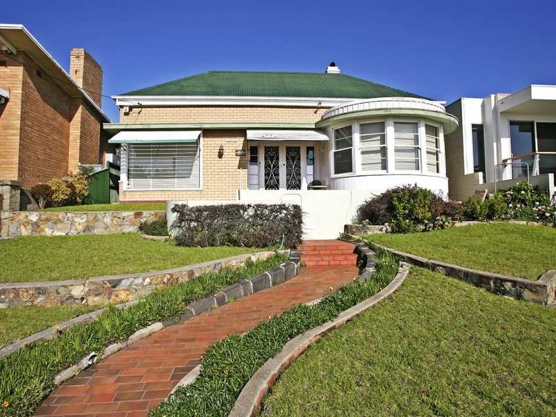 22 Eastern Beach Road, Geelong image 2