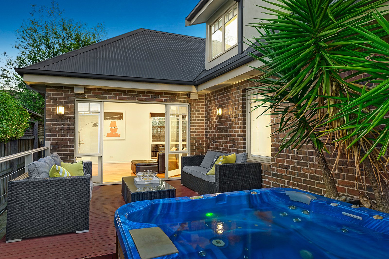 2/2 Edmonds Avenue, Ashwood image 4