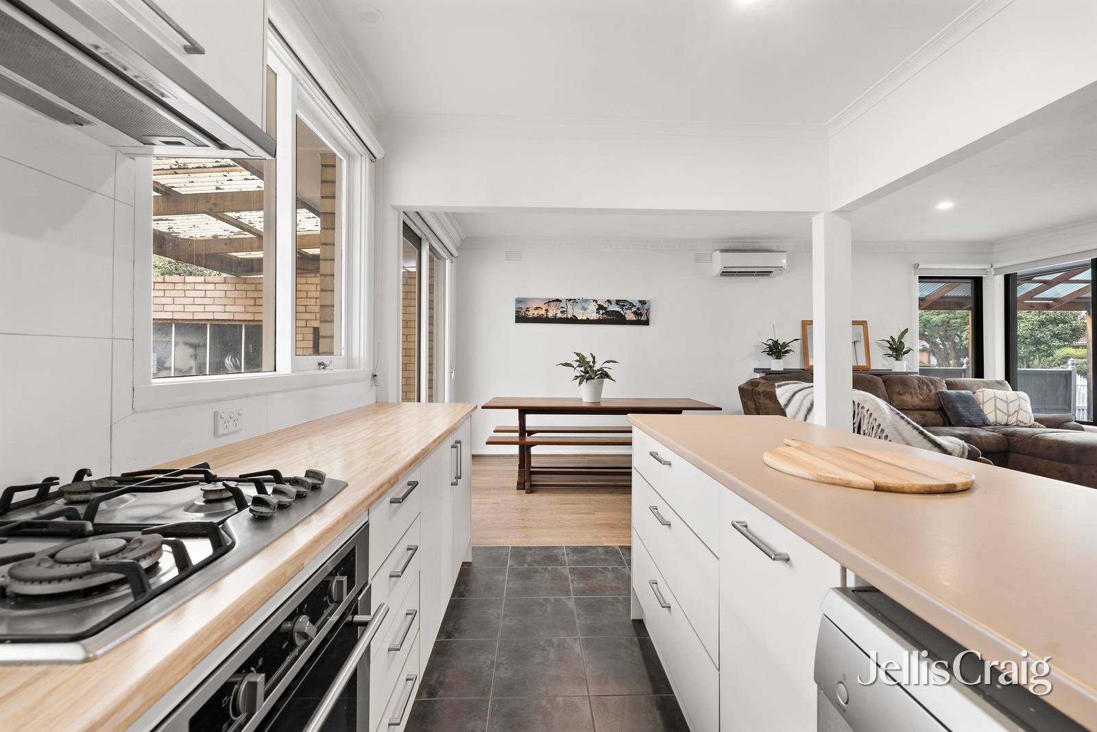 22 Ferncroft Street, Vermont image 3