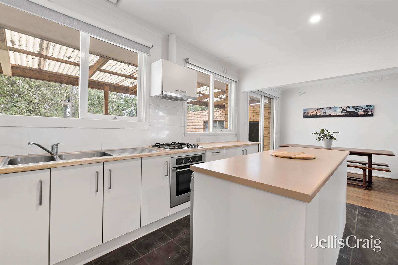 22 Ferncroft Street, Vermont image 4