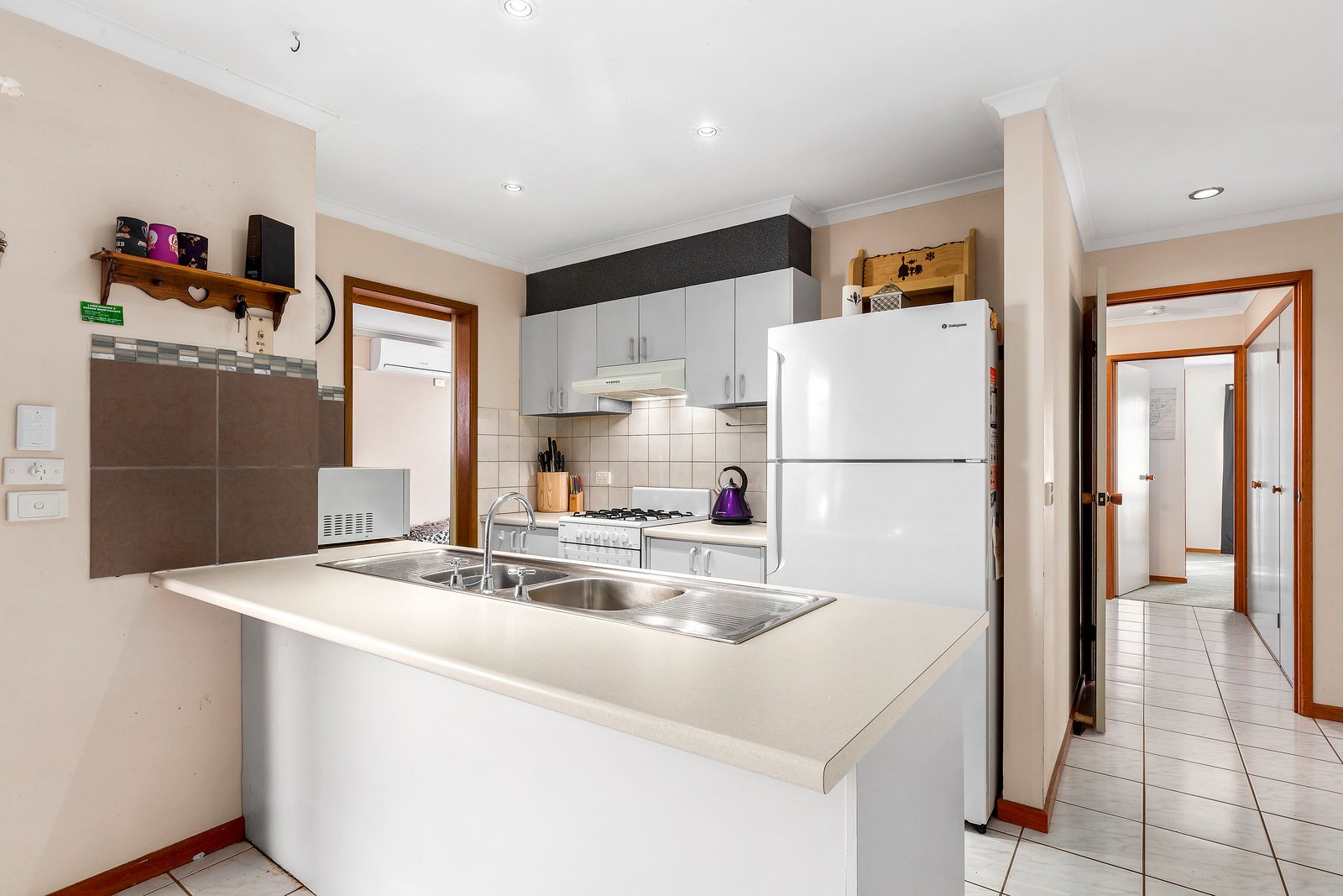 22 Filipi Drive, St Albans Park image 2