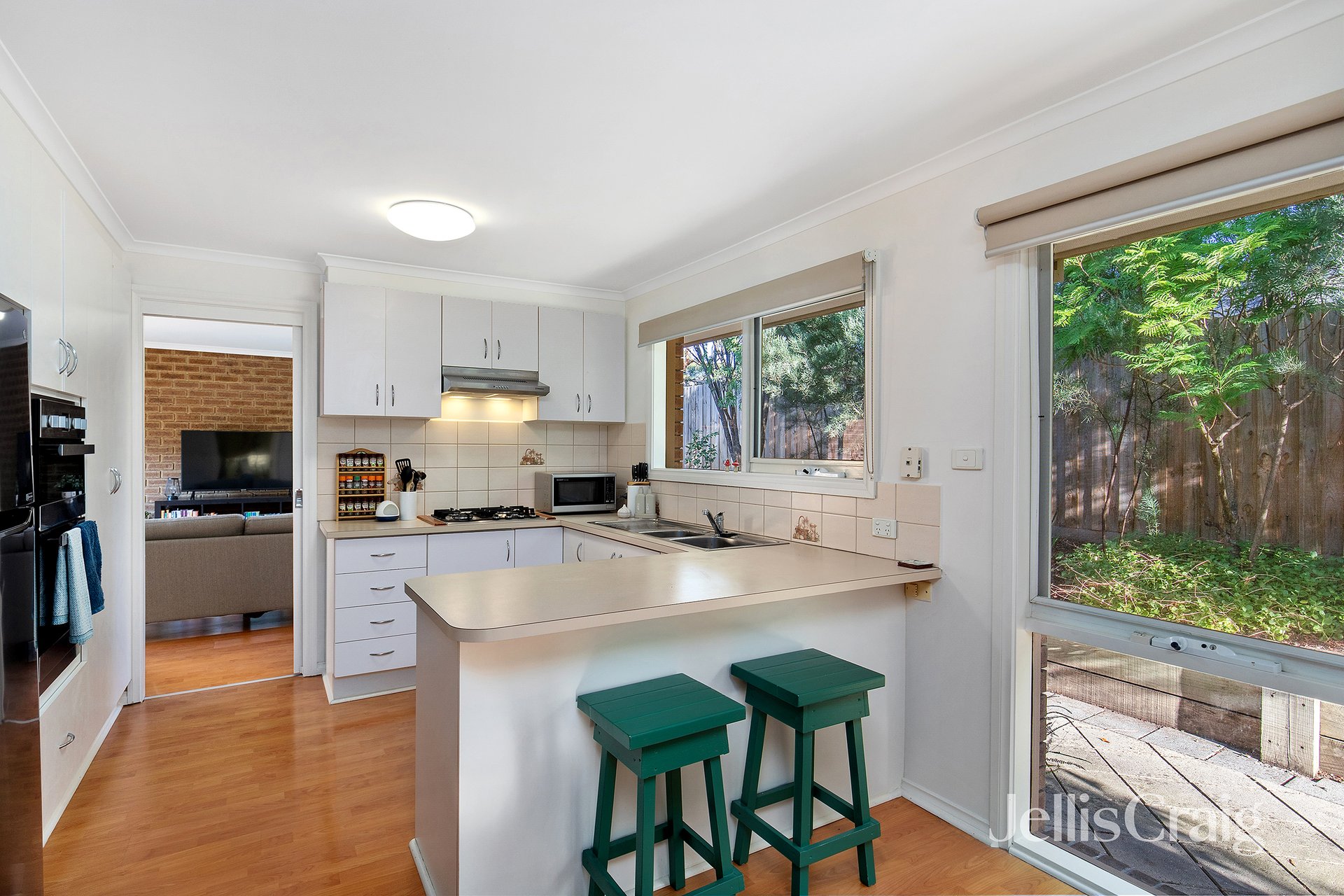 2/2 Frank Street, Eltham image 3