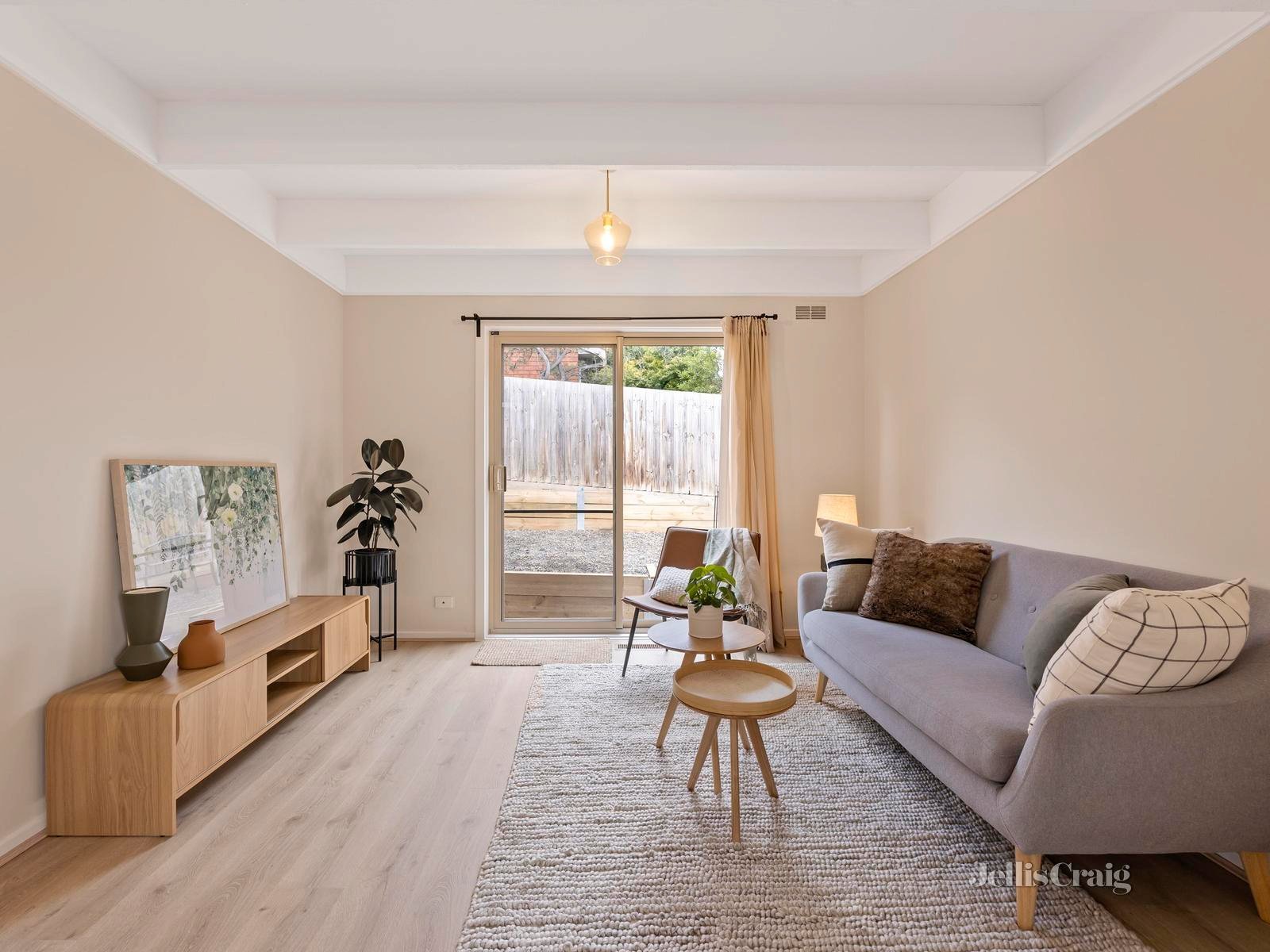 2/2 Gordons Road, Templestowe Lower image 2