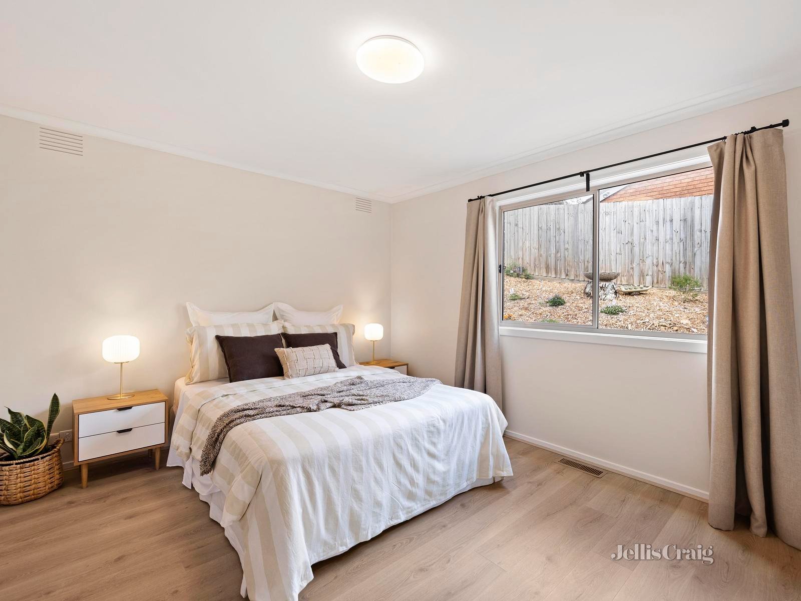 2/2 Gordons Road, Templestowe Lower image 7