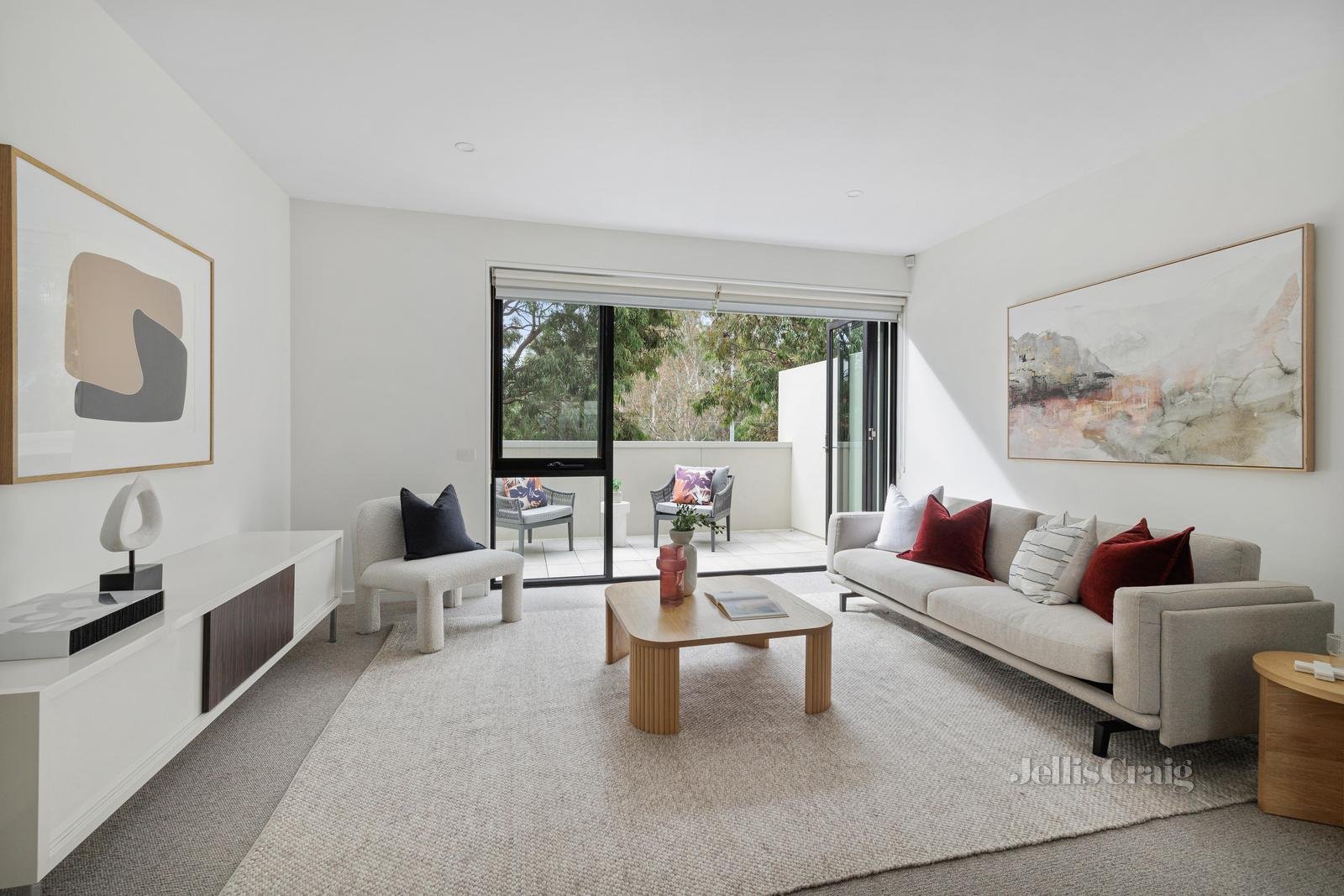 22 Graham Street, Albert Park image 2