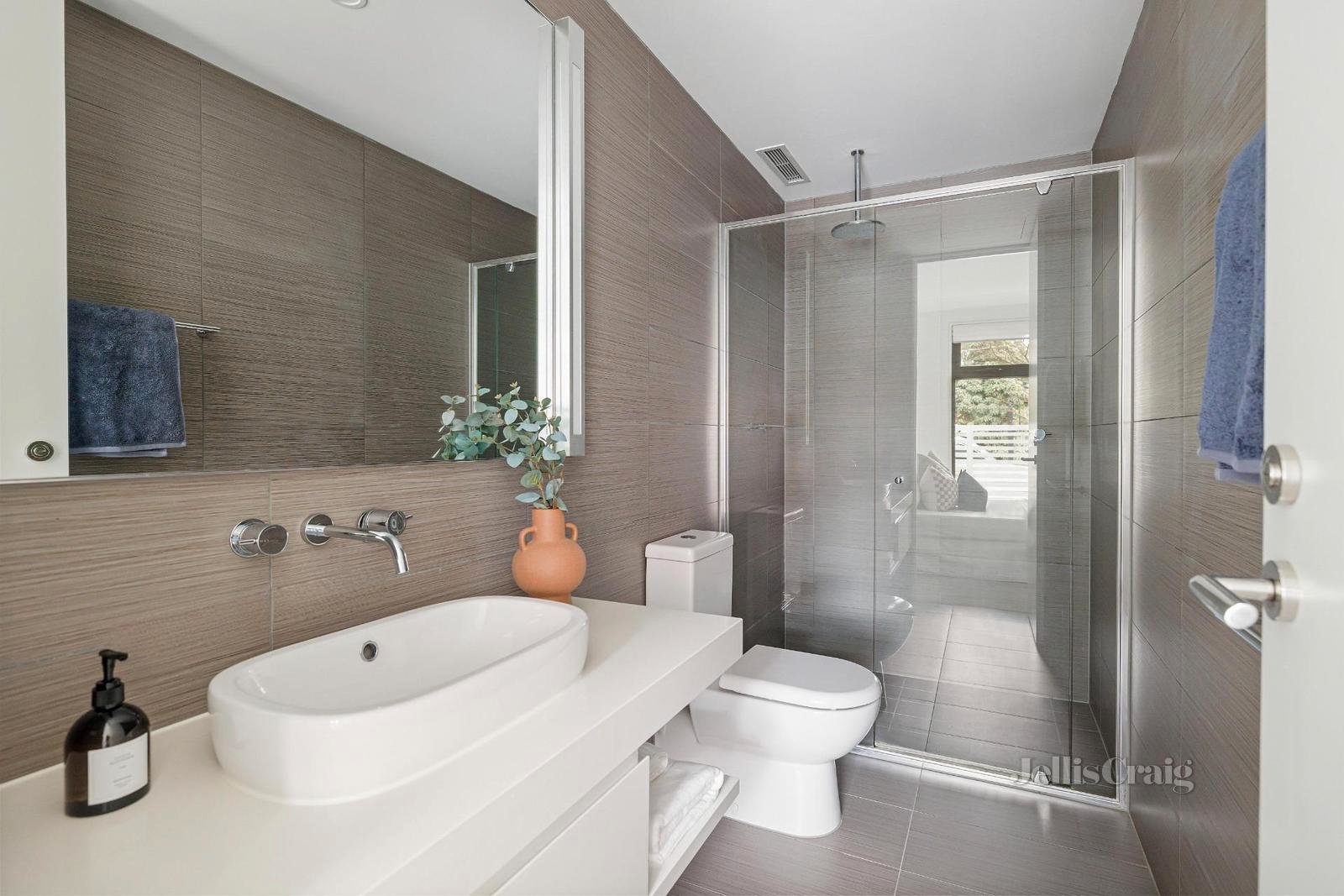 22 Graham Street, Albert Park image 9