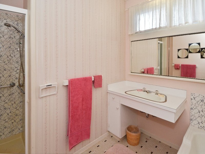 22 Graylea Avenue, Herne Hill image 7