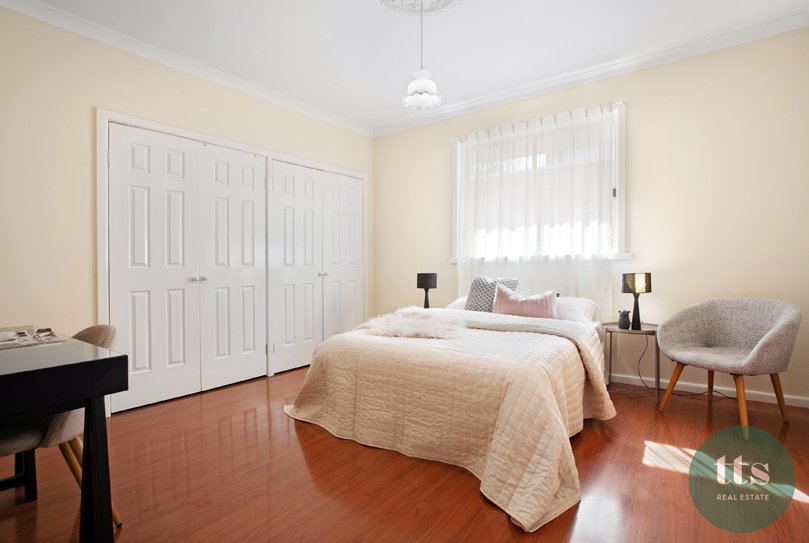 22 Grevillia Road, Oak Park image 16