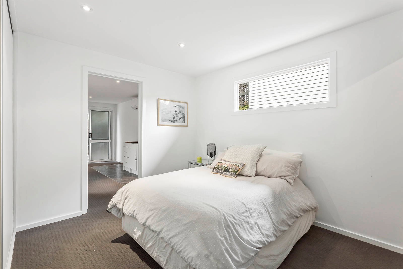 Property Gallery Thumbnail 9