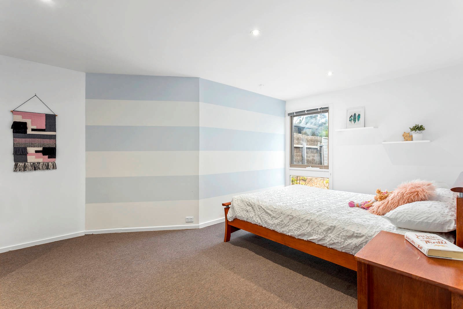 Property Gallery Thumbnail 10