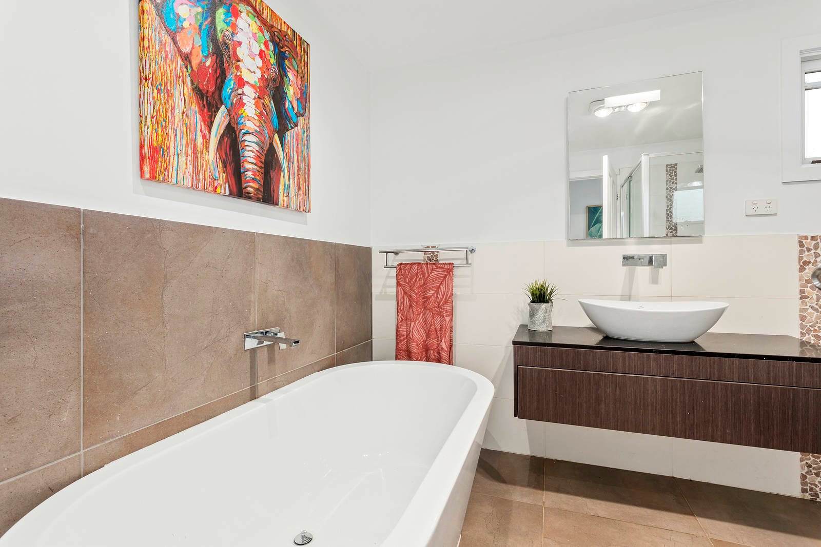 Property Gallery Thumbnail 11