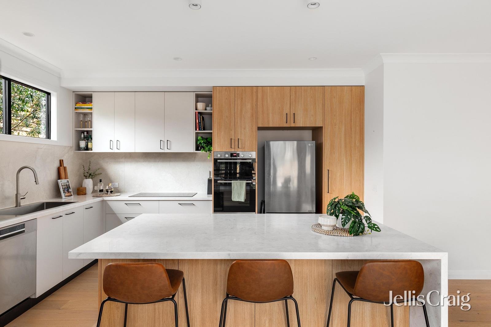 22 Haleys Gully Road, Hurstbridge image 4