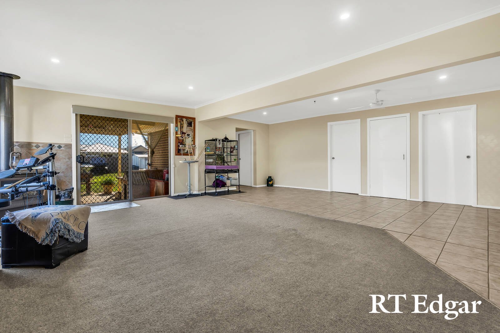 Property Gallery Thumbnail 8