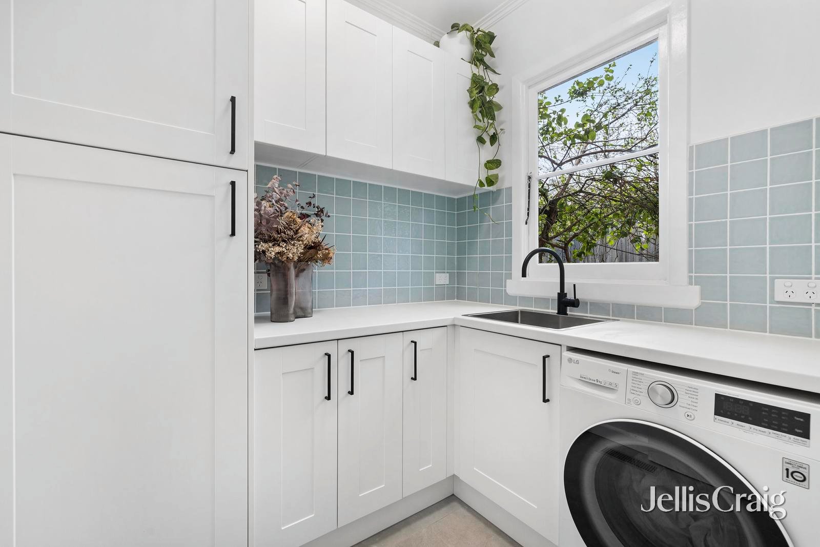 2/2 Haros Avenue, Nunawading image 10