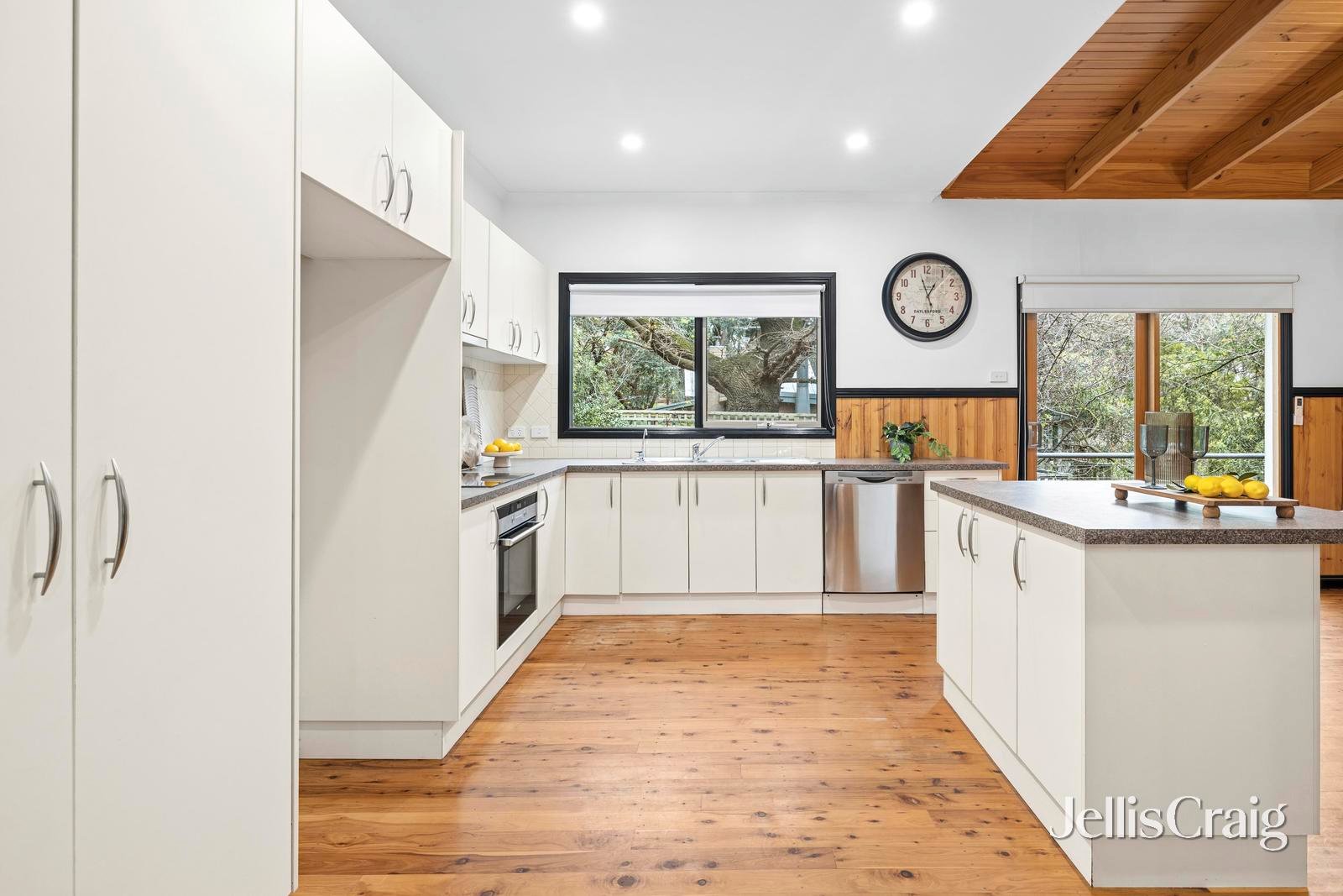 22 Hepburn Road, Daylesford image 3