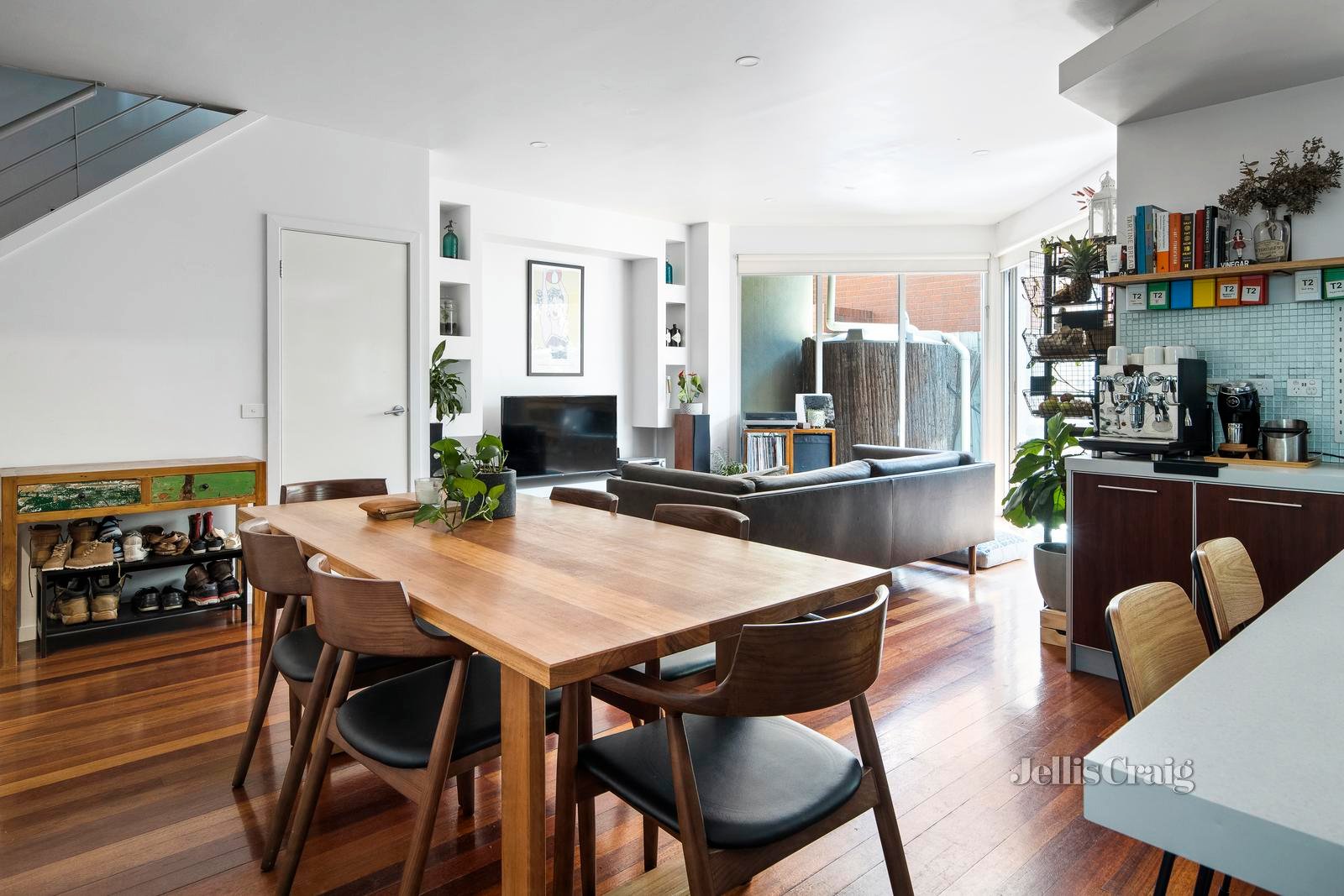 2/2 Holmes Street, Brunswick East image 2