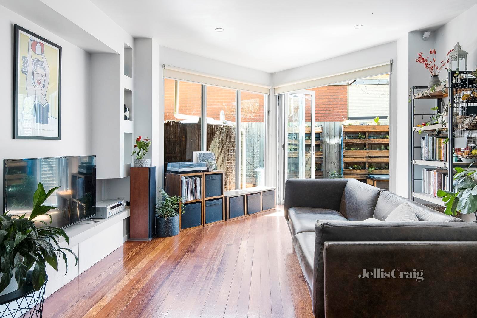2/2 Holmes Street, Brunswick East image 3
