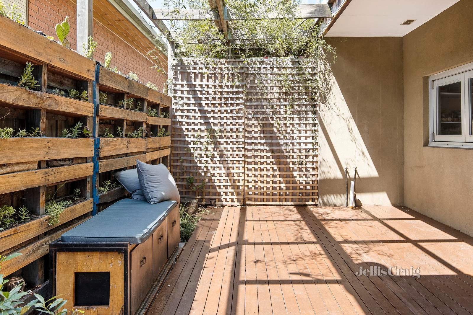 2/2 Holmes Street, Brunswick East image 4