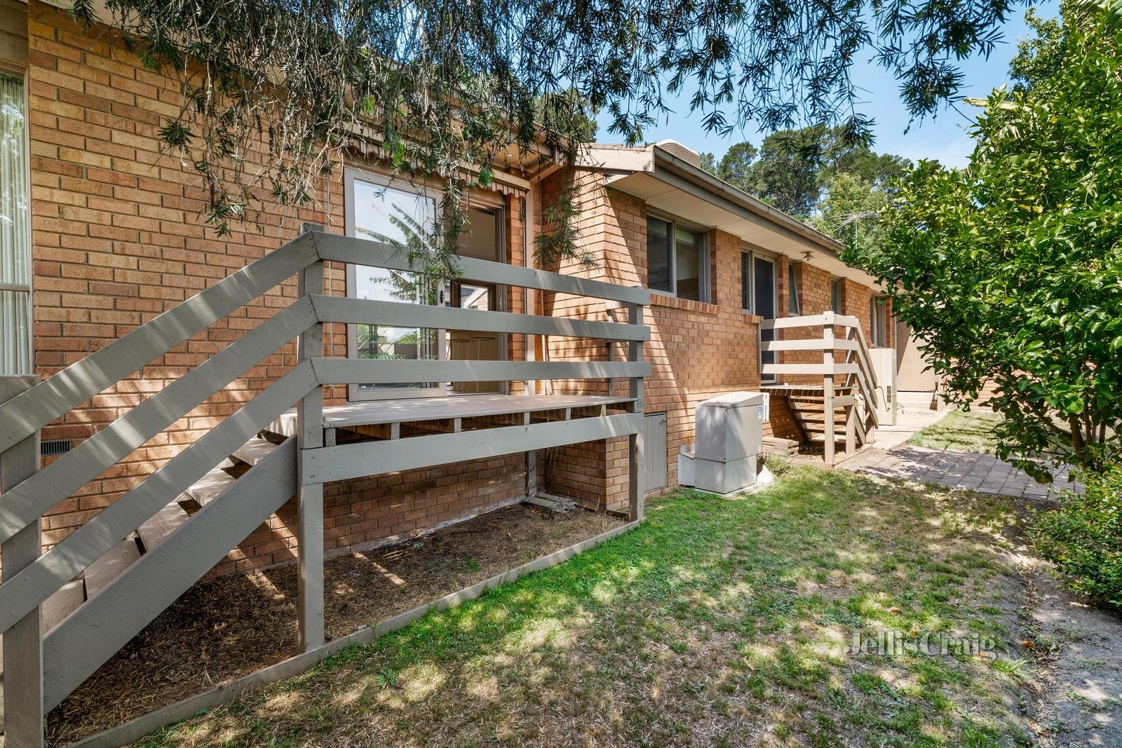 2/2 Howard Avenue, Ringwood East image 9