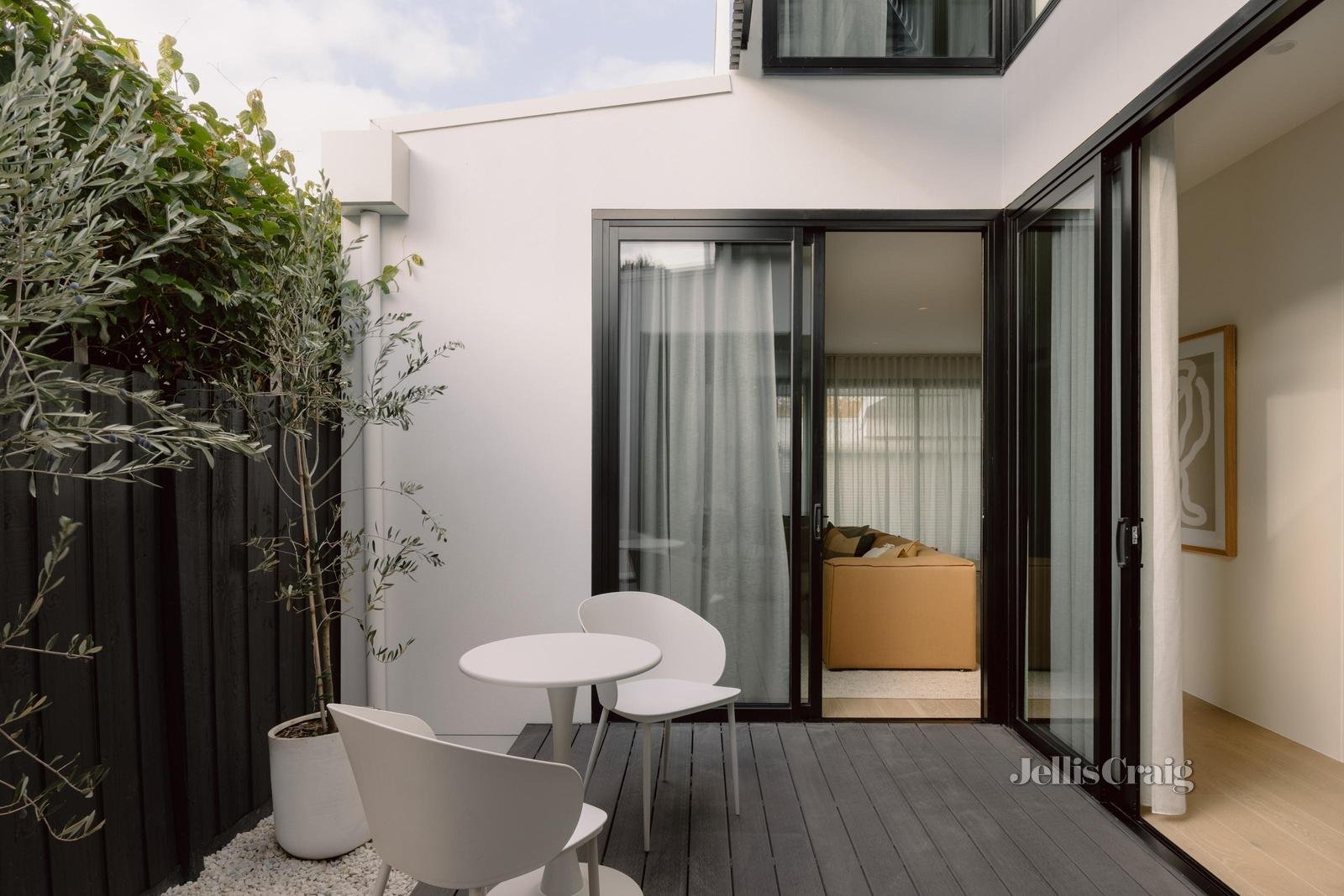 22 Howitt Street, Northcote image 21