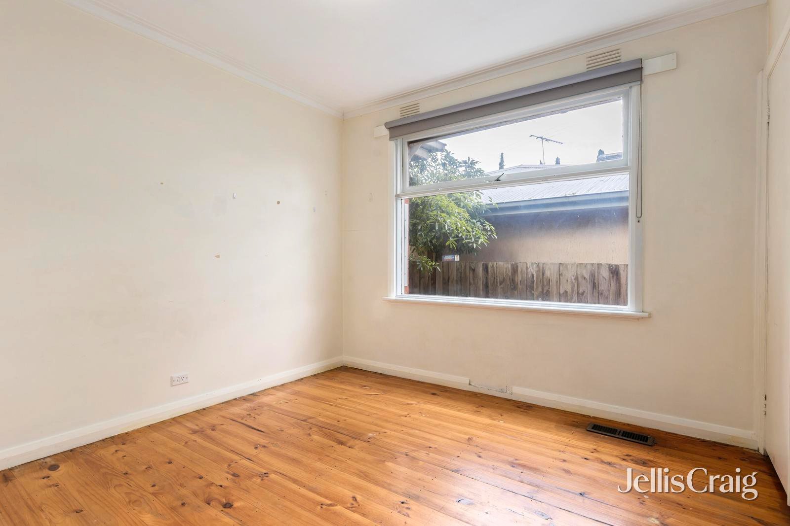 22 Hull Road, Croydon image 8