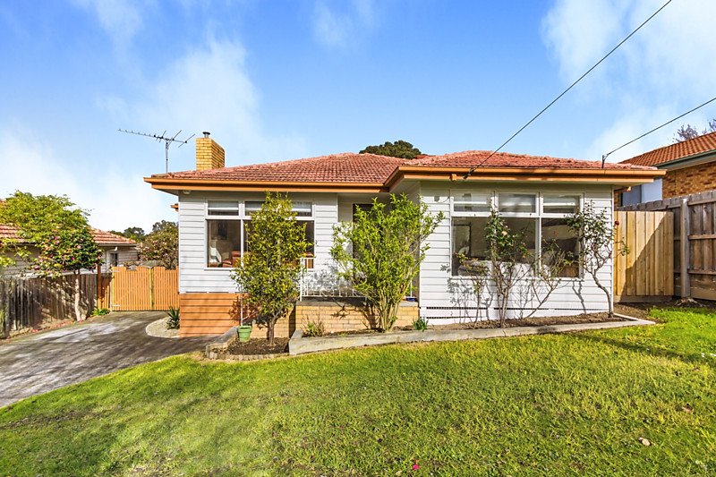 22 Ireland Avenue, Doncaster East image 1