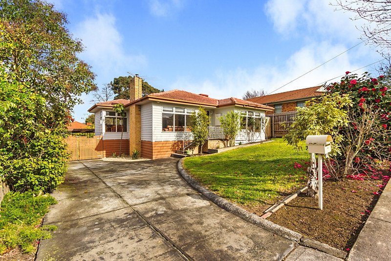 22 Ireland Avenue, Doncaster East image 7