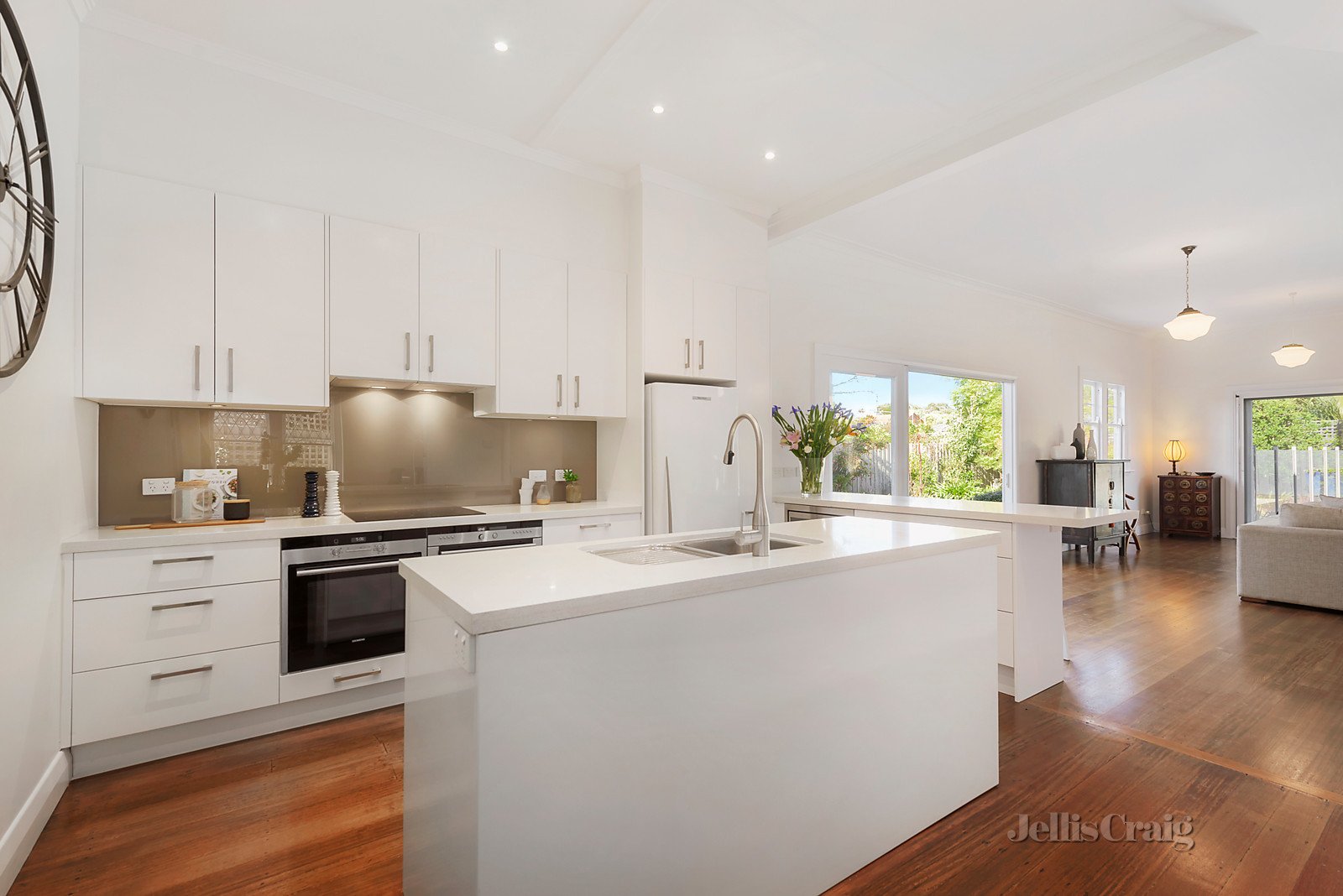 22 James Avenue, Highett image 6