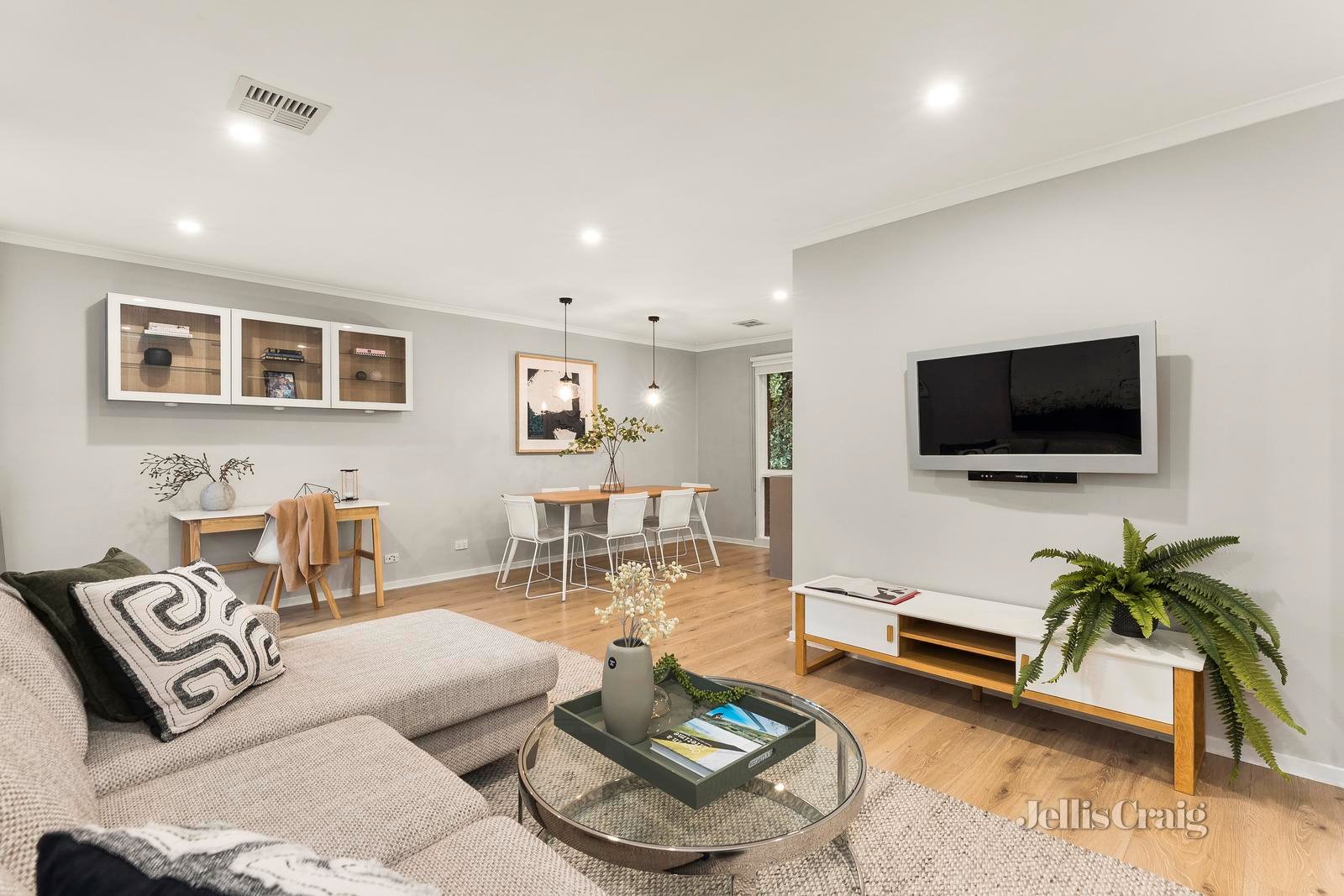 2/2 Jickell Avenue, Glen Iris image 4