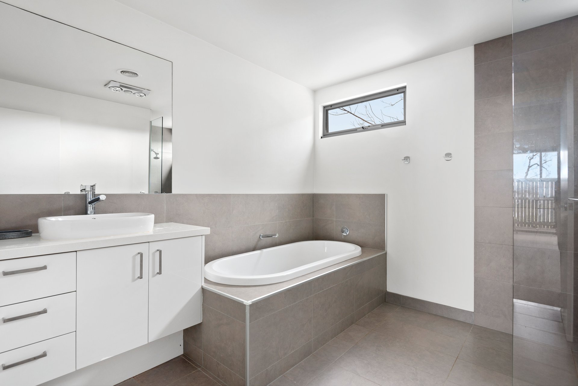 Property Gallery Thumbnail 8