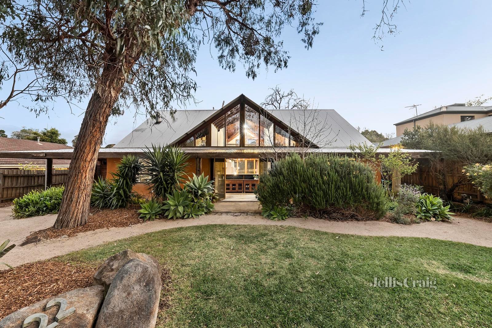 22 Kandra Street, Ringwood East image 1