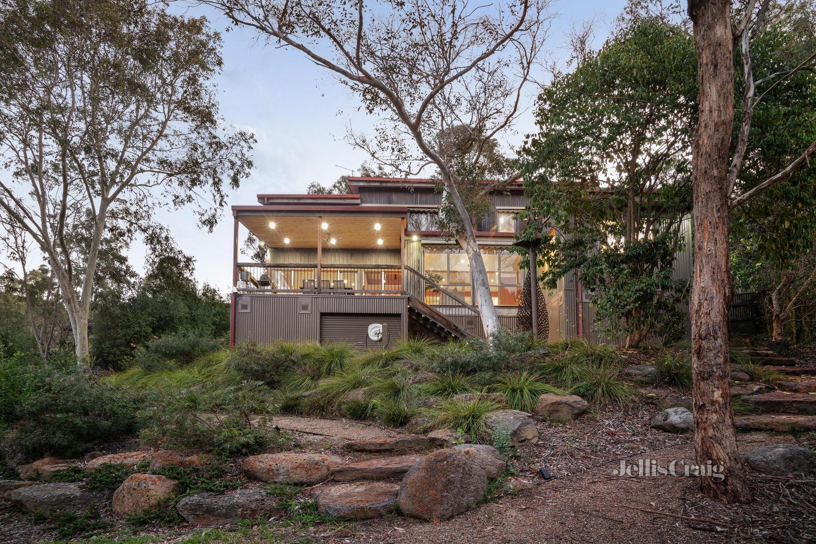 22 Kerrie Crescent, Eltham image 1