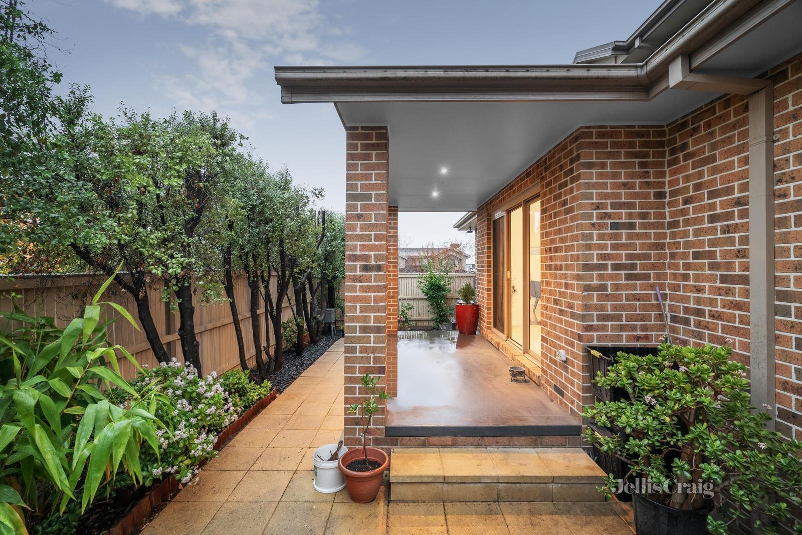 22 Kingswood Rise, Box Hill South image 17