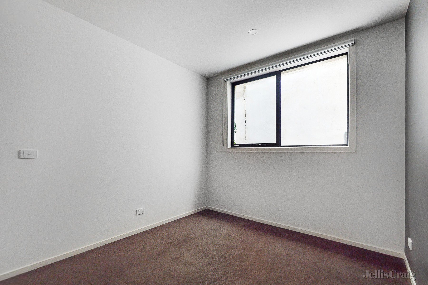 22 Lakeside Crescent, Keilor East image 7