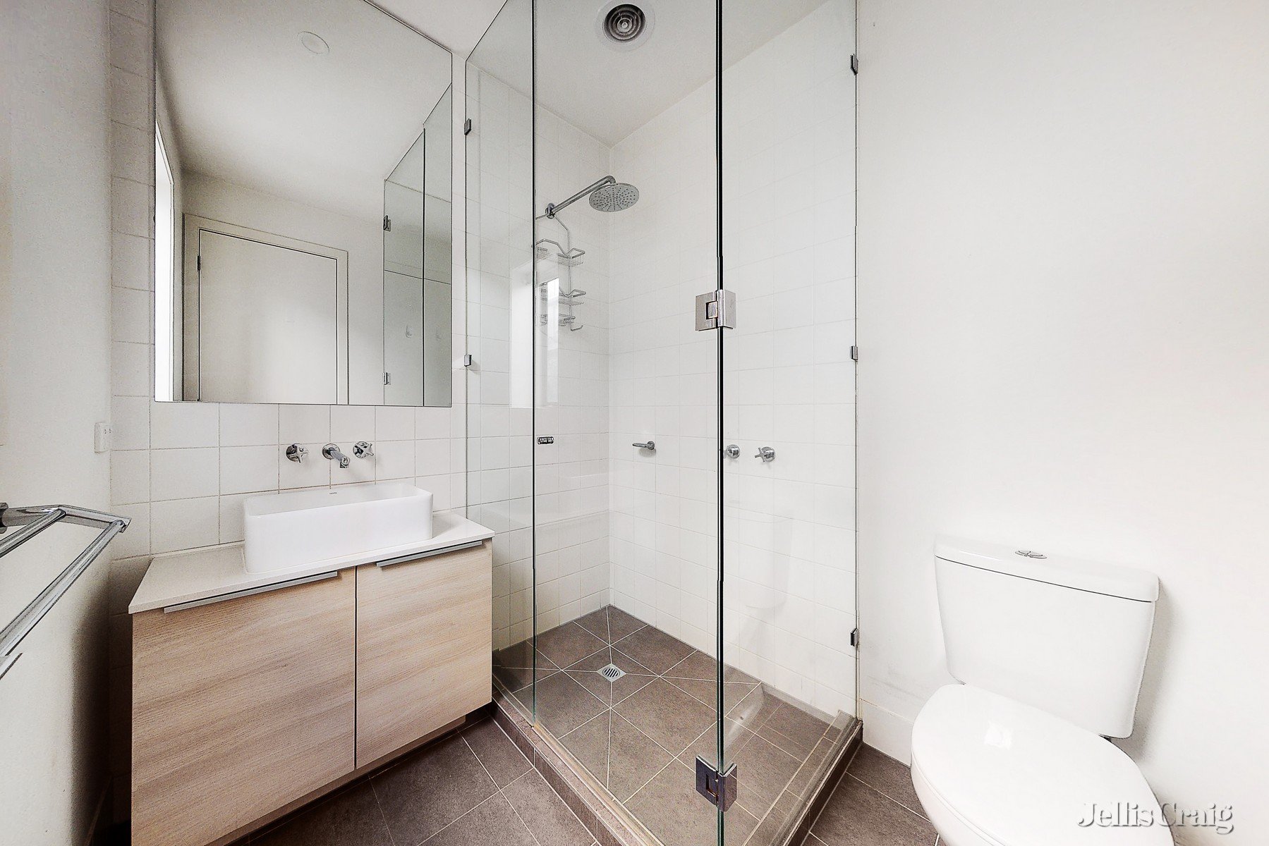 22 Lakeside Crescent, Keilor East image 12