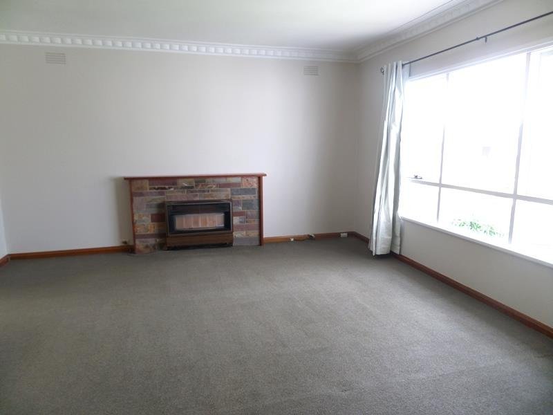 22 Learmouth Street, Belmont image 2