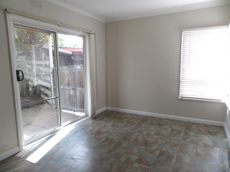 22 Learmouth Street, Belmont image 4