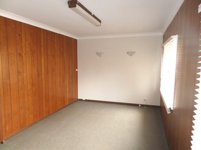 22 Learmouth Street, Belmont image 5