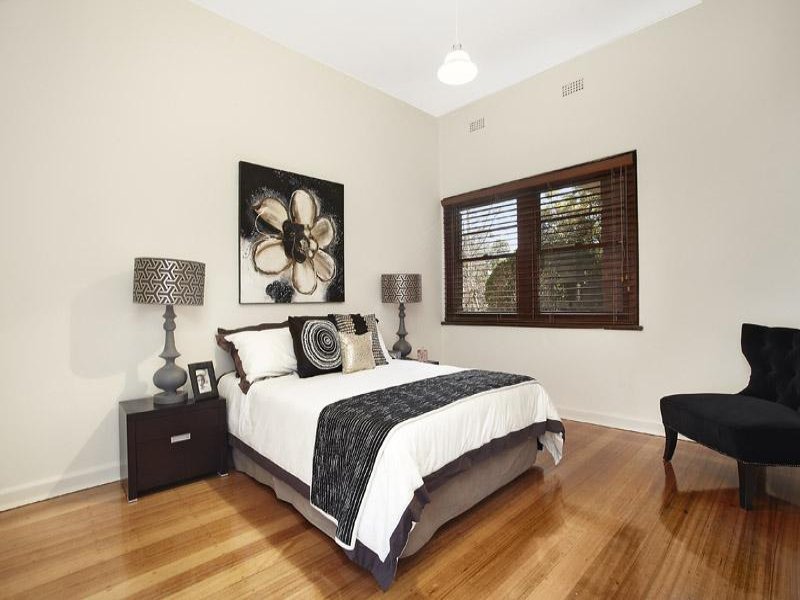 2/2 Linton Court, Hawthorn East image 5