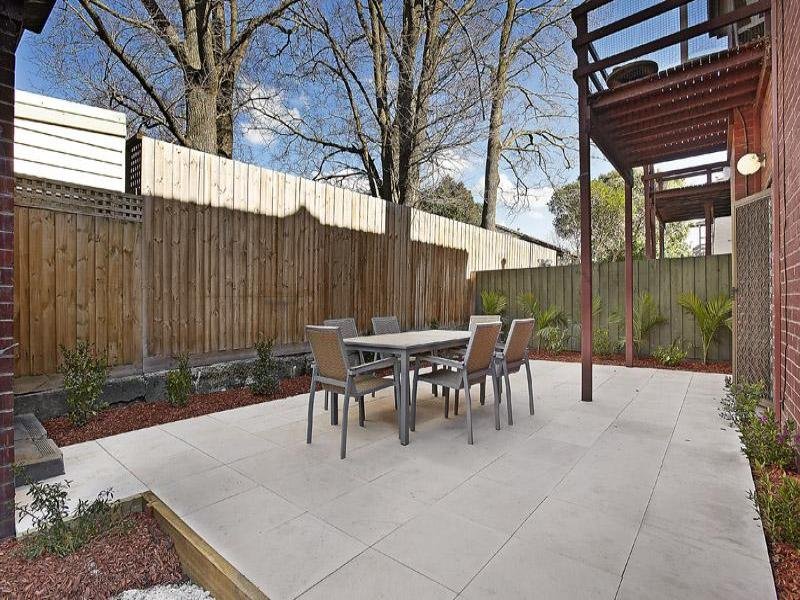 2/2 Linton Court, Hawthorn East image 6