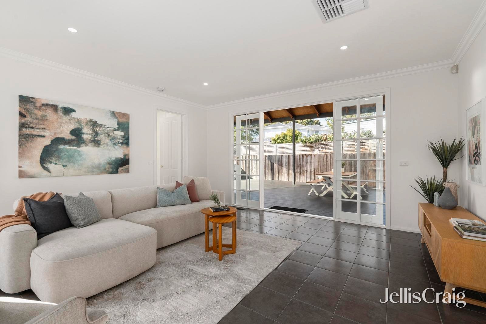 22 Lionel Crescent, Croydon image 3